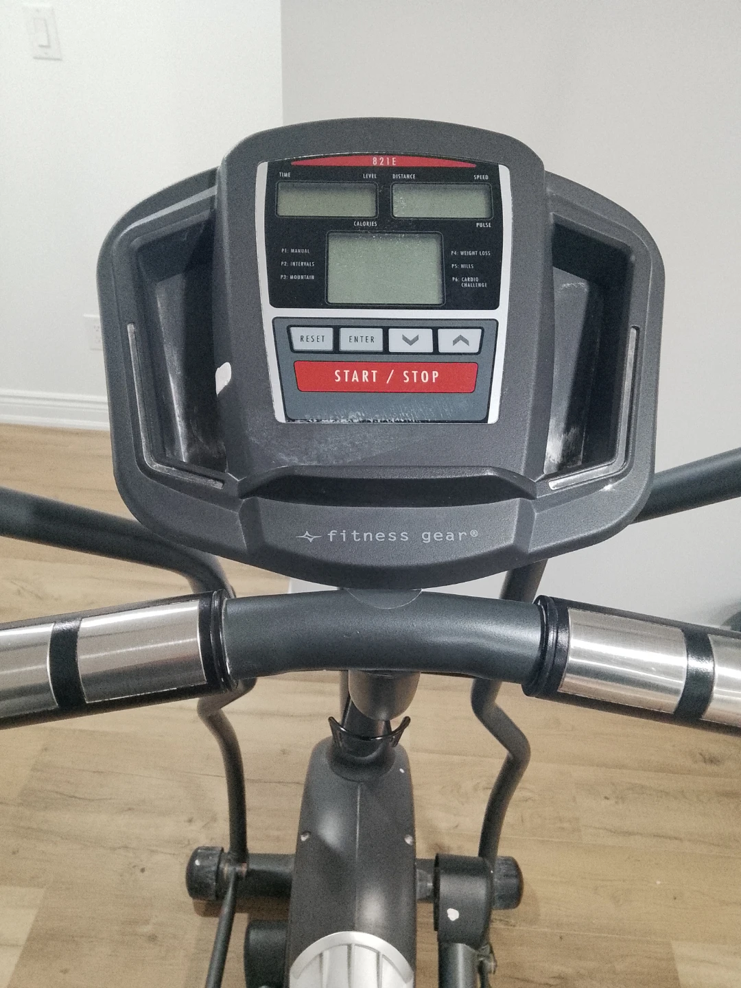Fitness Gear 821E Elliptical - 16-inch Stride - photo 3