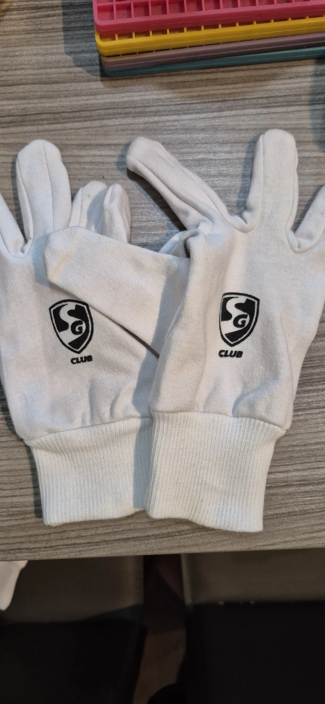 SG White Youth Cricket Wicket keeping & Batting glove inners