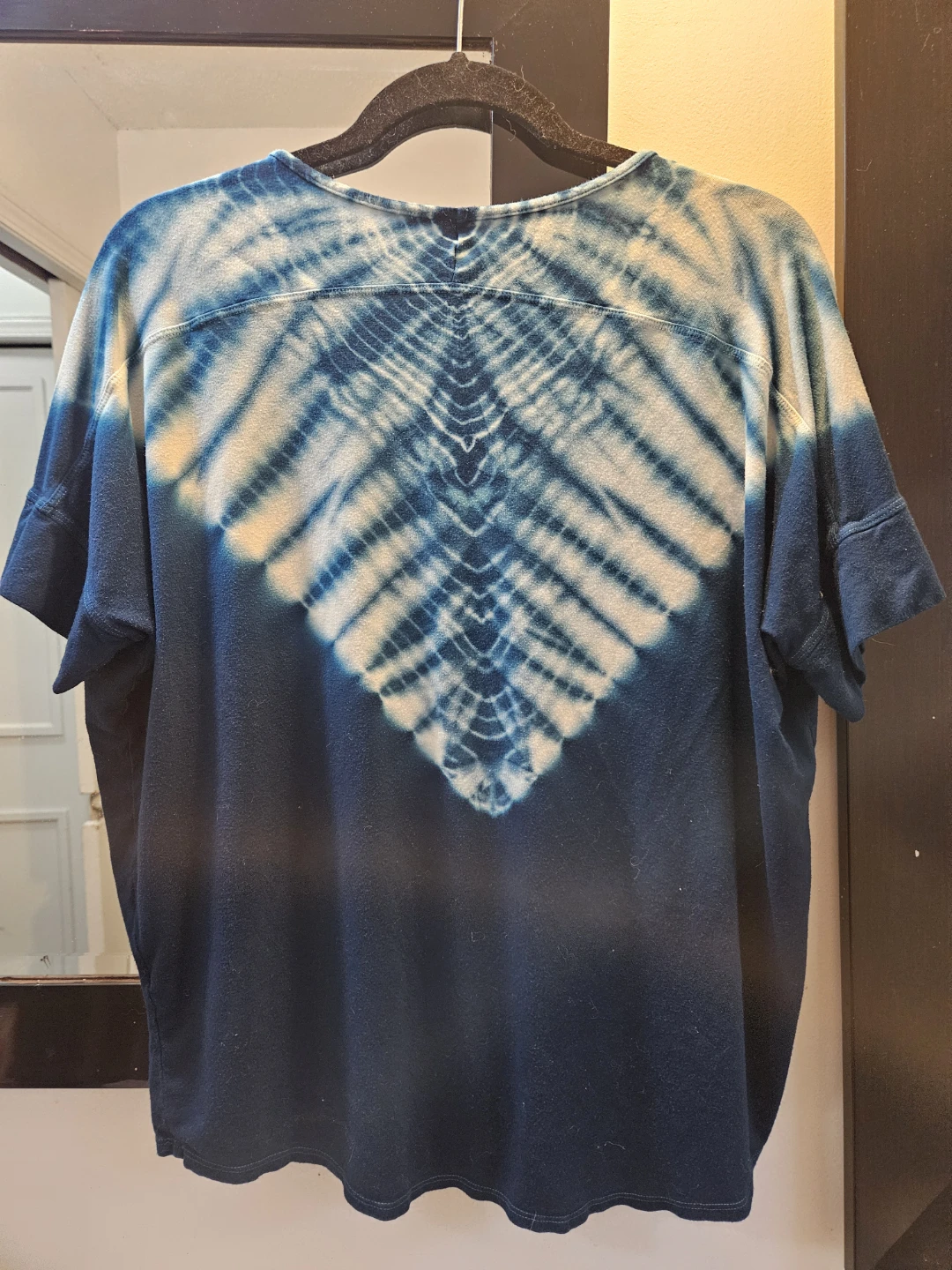 Tie-dye V-neck T-shirt - photo 2