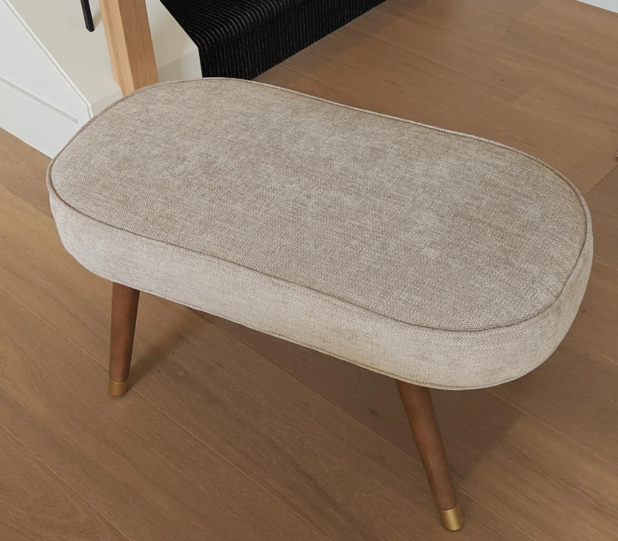Oval Upholstered Bench with Wooden Legs