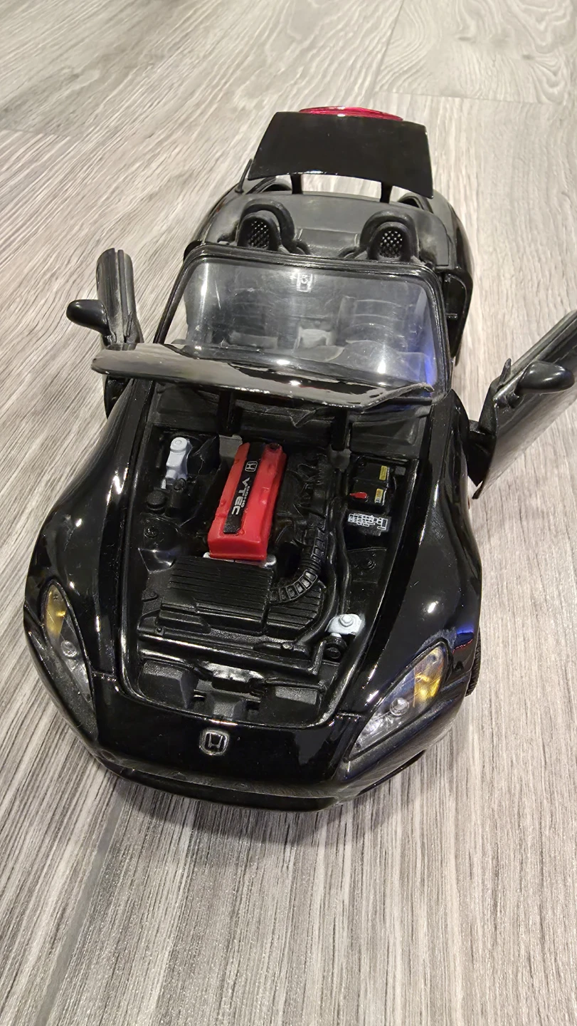 Honda S2000 Diecast Model Car 1:18 Scale