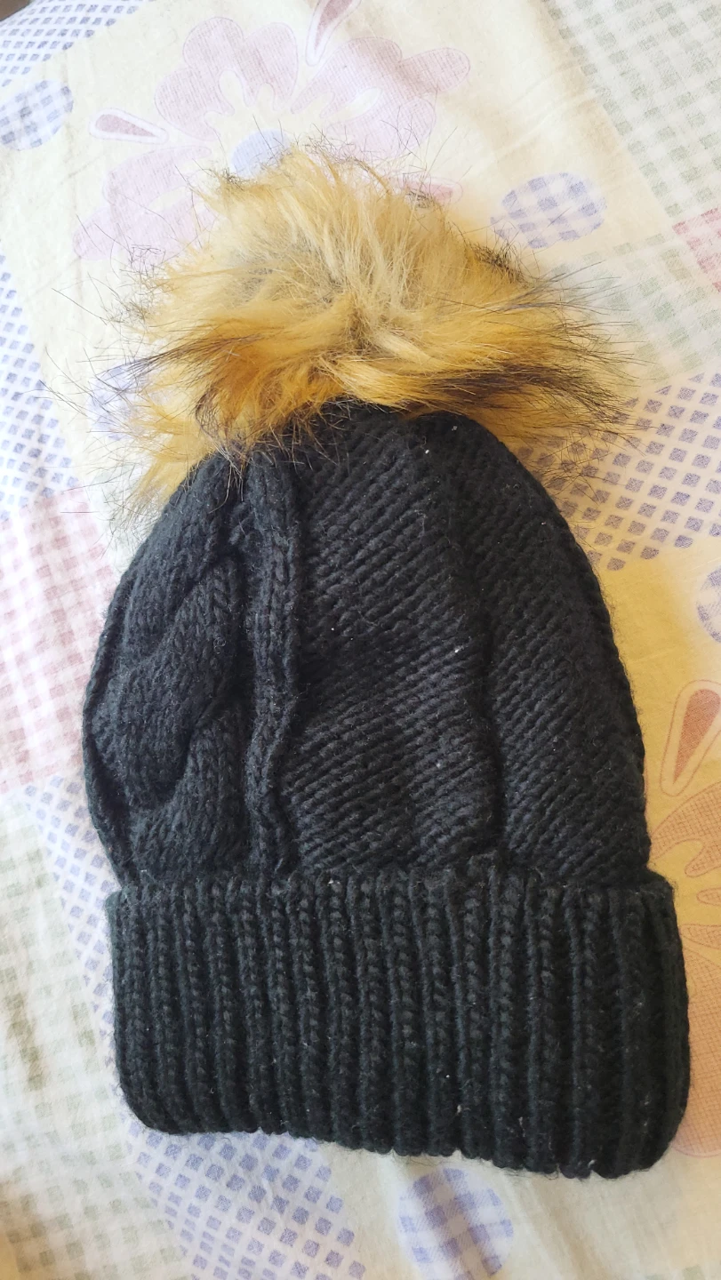 Black Pom Pom Beanie - photo 2