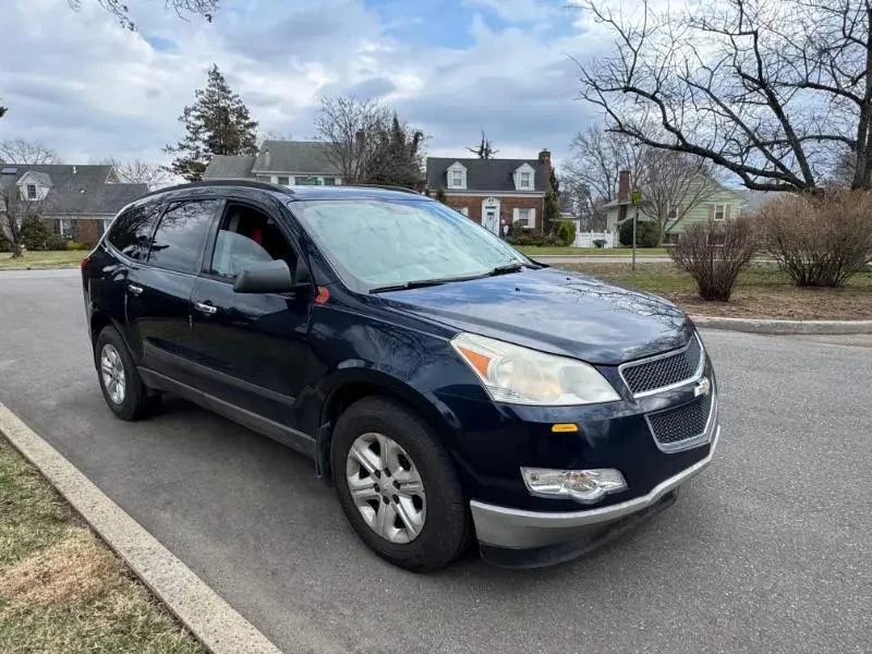 2011 CHEVROLET TRAVERSE AWD - photo 3