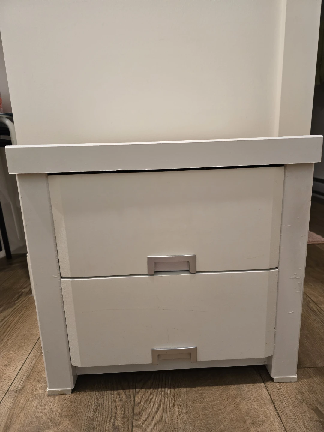White 2-Drawer Nightstand - photo 2