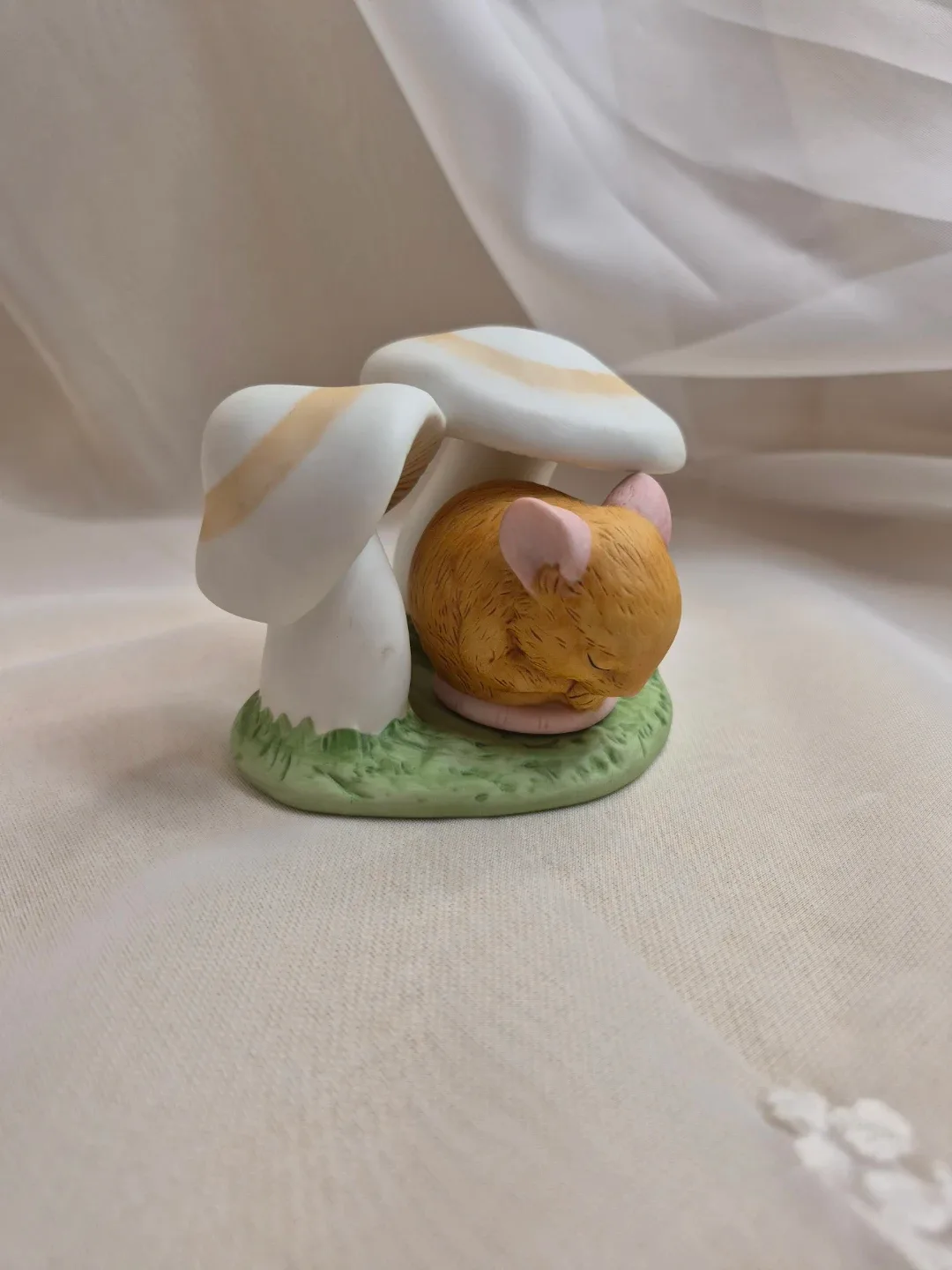 Franklin Porcelain Hand Painted 1984 Woodland Surprises - Mouse