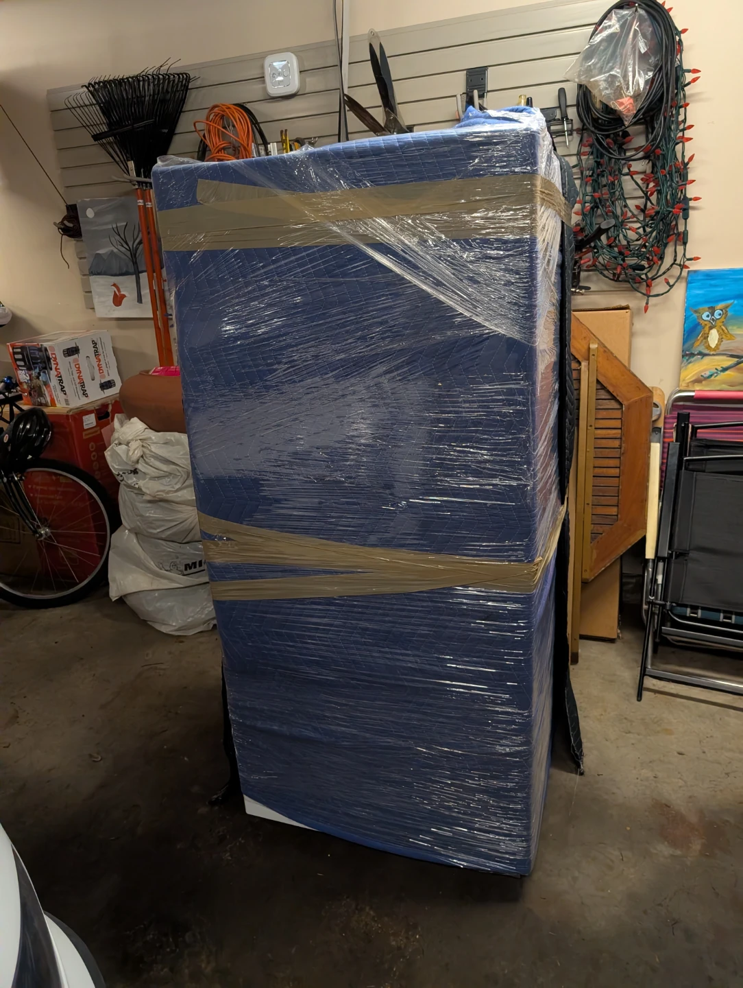 GE Upright Freezer - photo 3