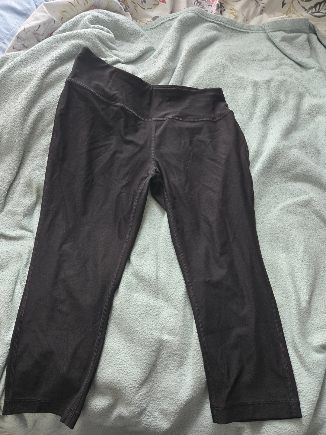 Black Capris