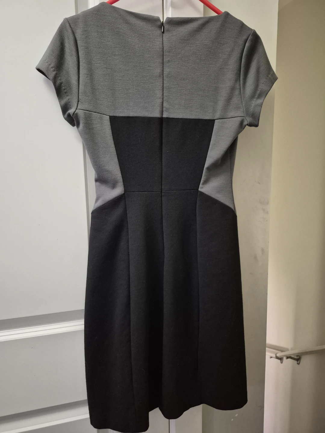 Max and Cleo Women's Dress Size 2. - photo 2
