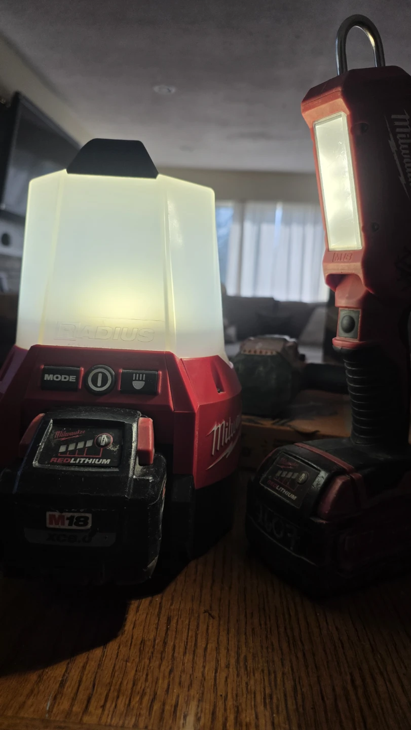 Milwaukee M18 Radius Work Light & Compact Site Light