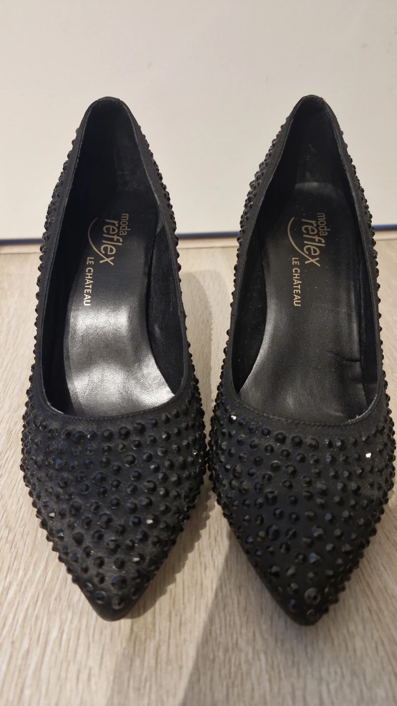 Le Château Black Embellished Heels - Size 8 - photo 3