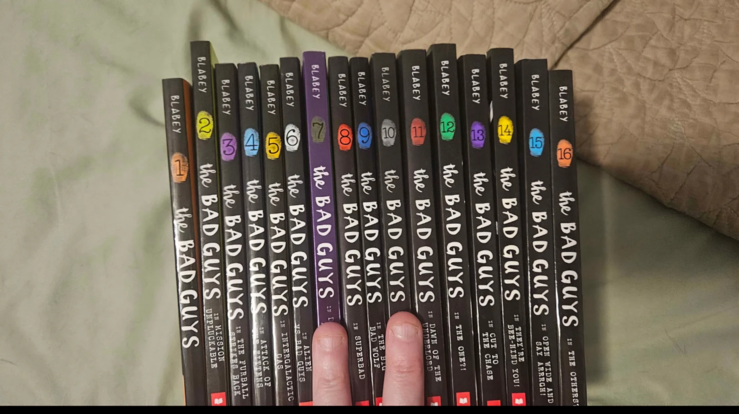 Tween Books most EUC - photo 4