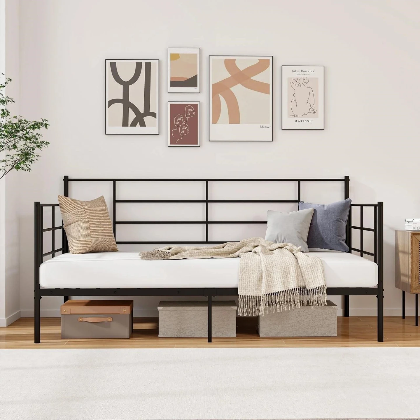 NEW Metal Daybed