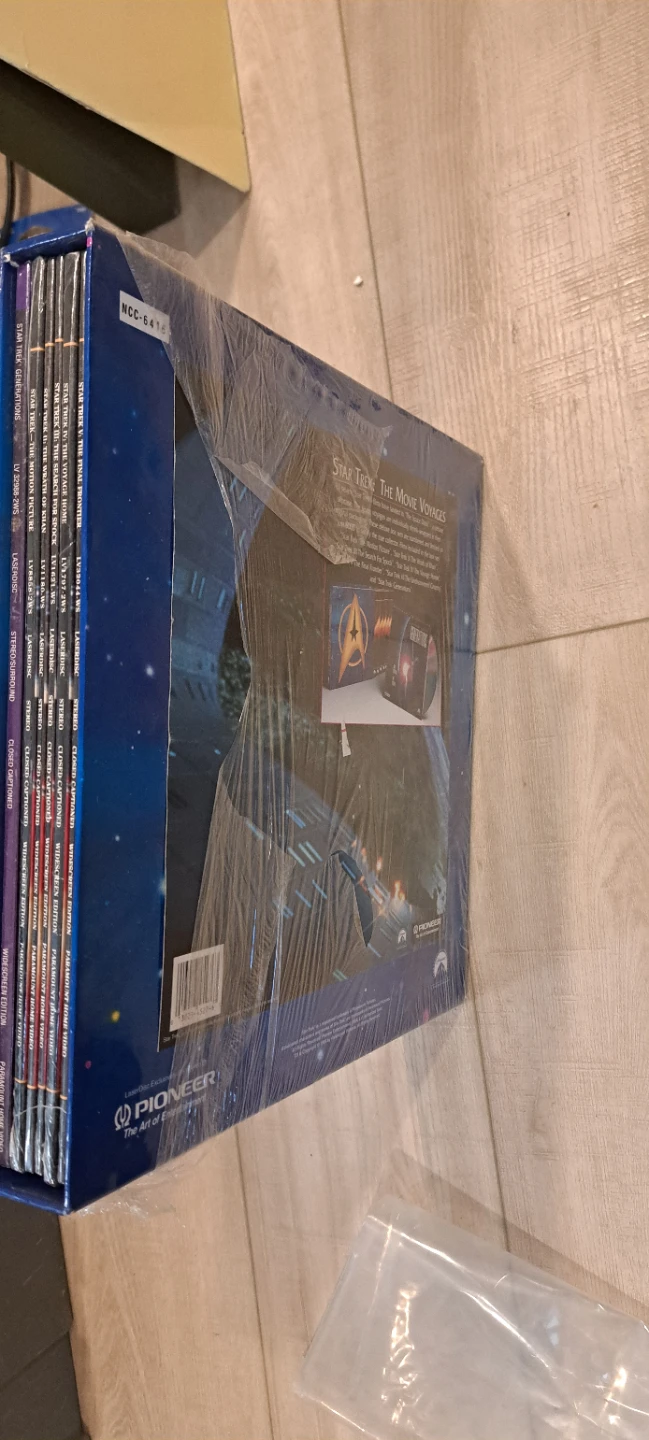 Star Trek: The Movie Voyages Box Set - photo 3