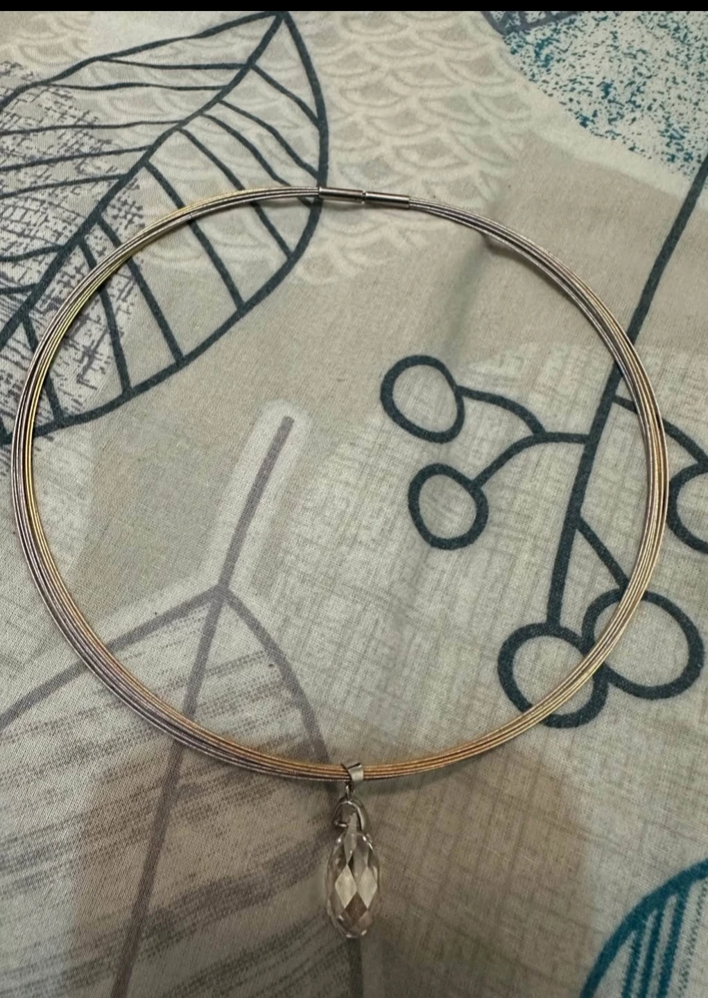 925  Silver Choker Necklace with Crystal Pendant