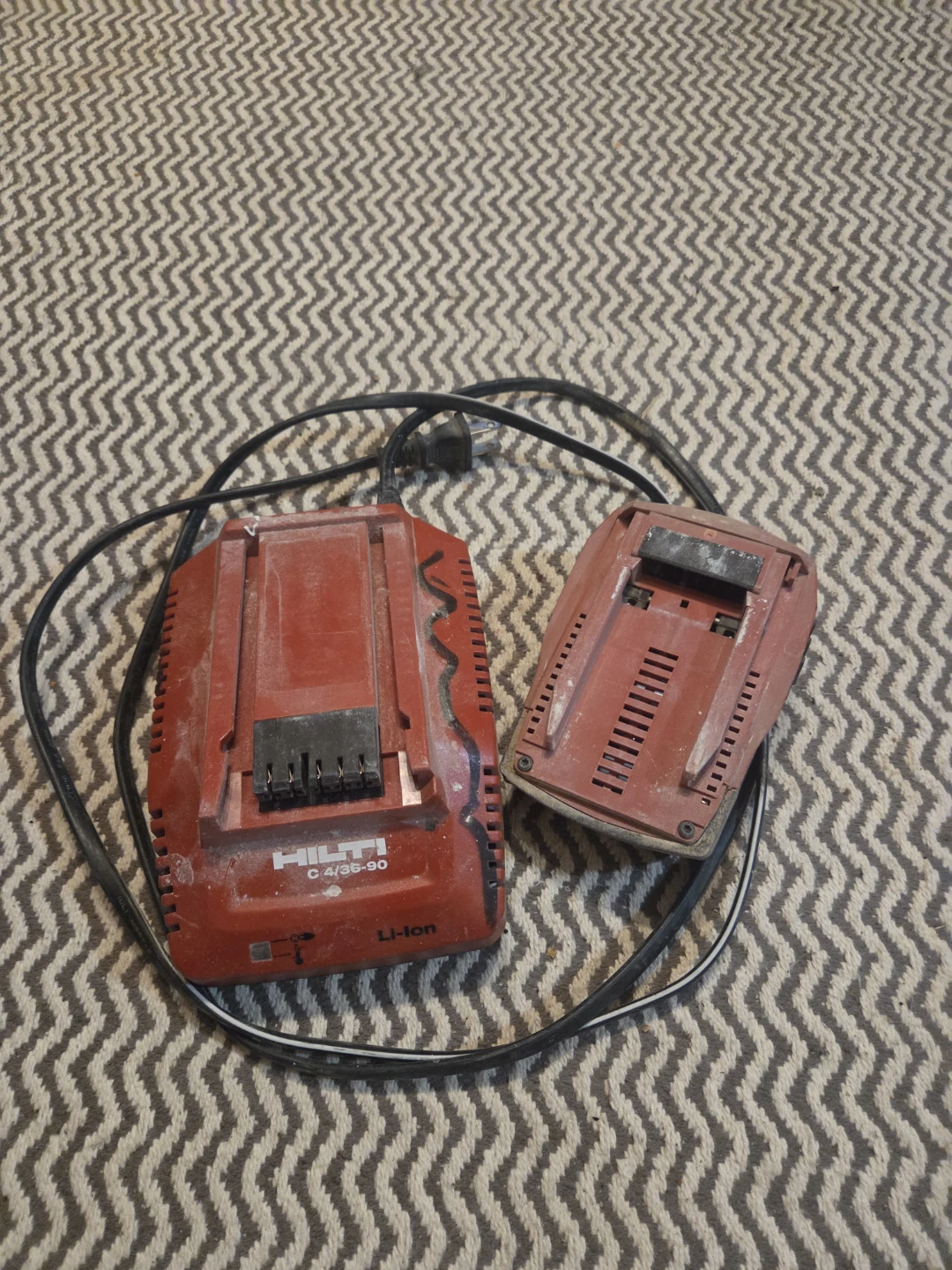Hilti Battery Charger with Battery - photo 2
