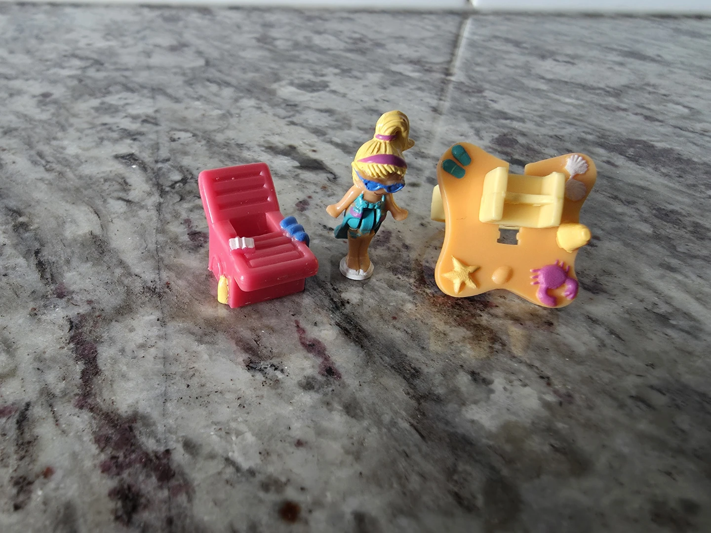 1993 Polly Pocket Tanning Time Ring - photo 4