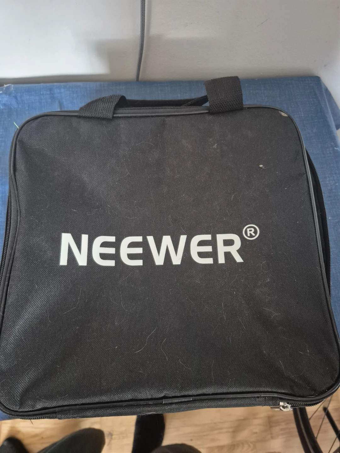 Neewer LED Light Panel with Stand and Case - photo 4