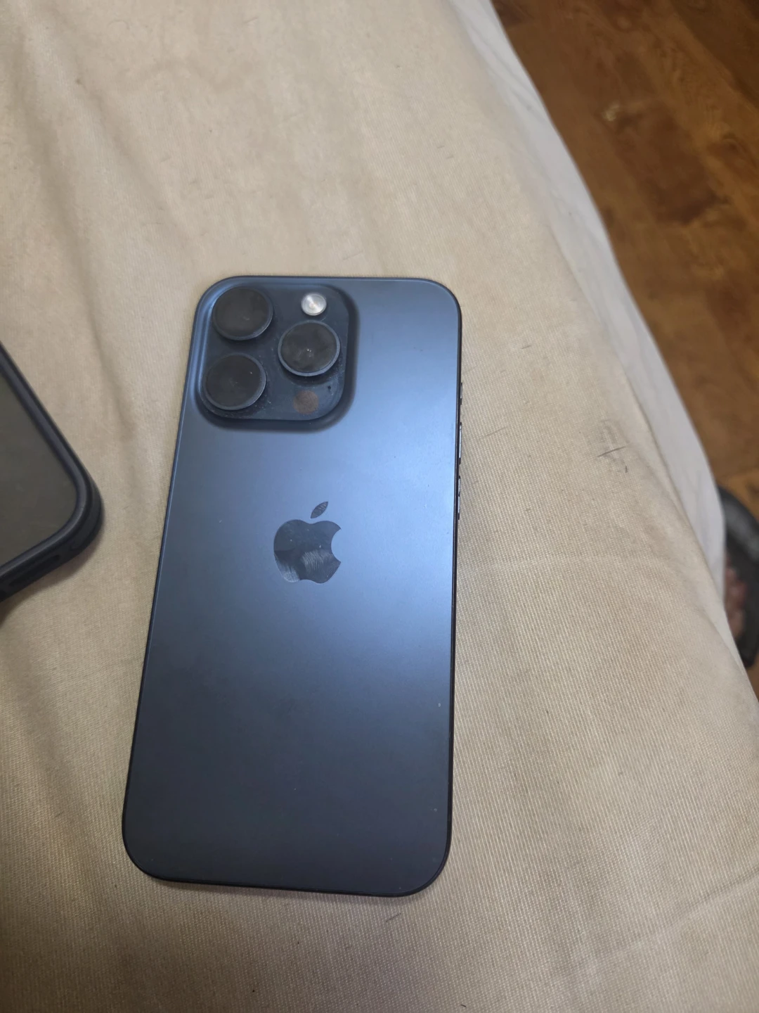 iPhone 15 pro dark blue