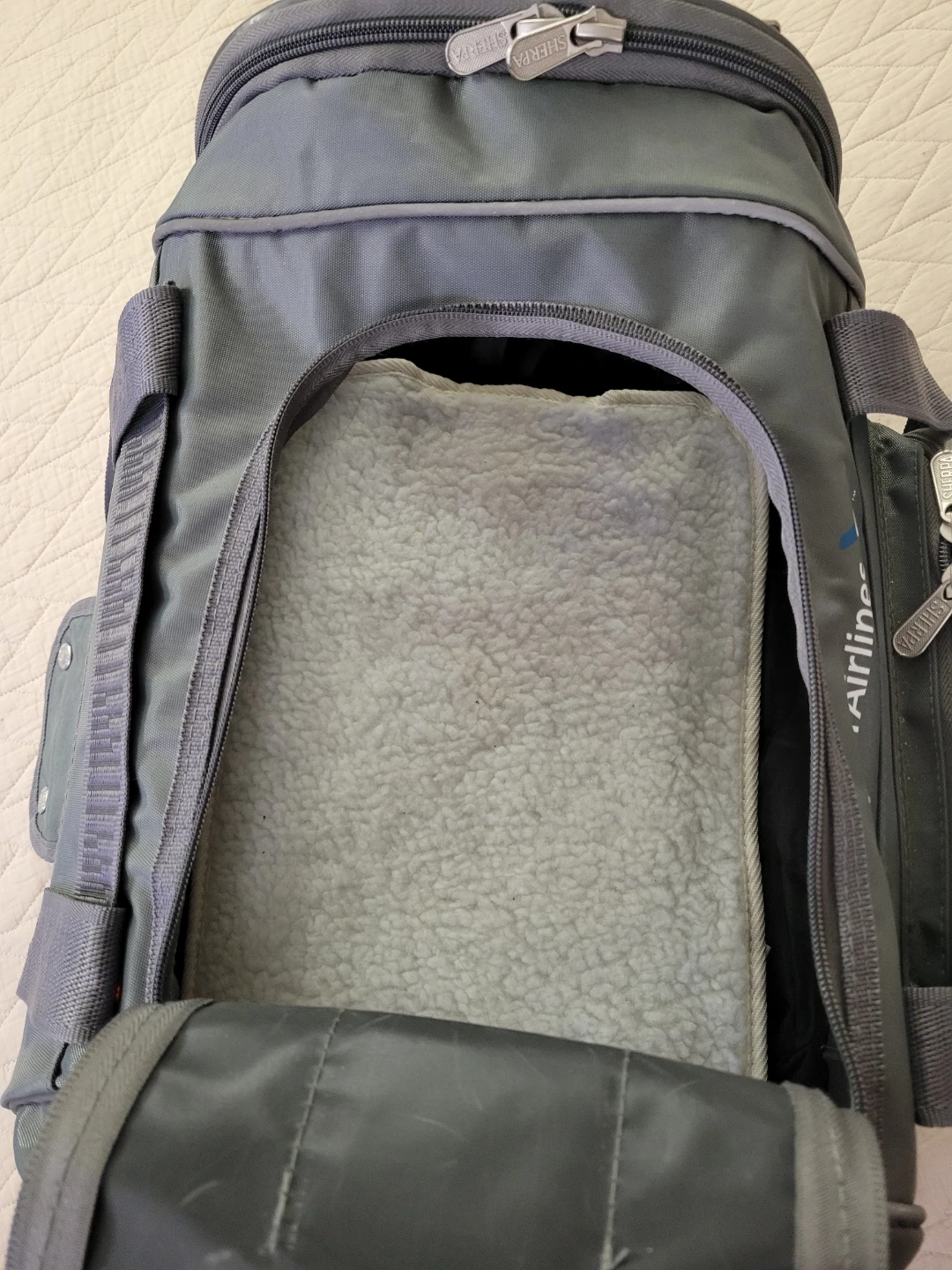American Airlines Pet Carrier Bag - photo 2