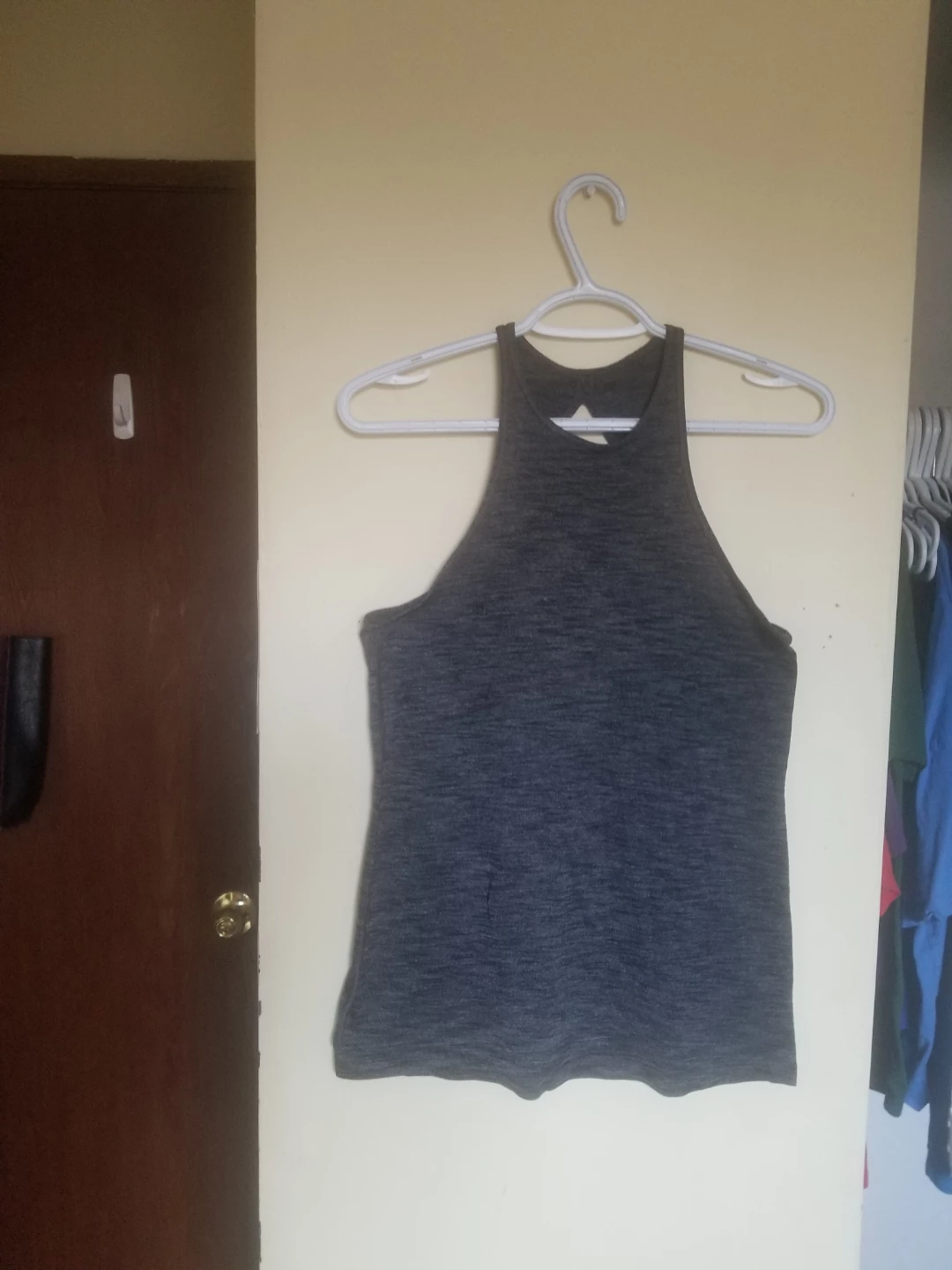 Lululemon Tank Top - photo 2