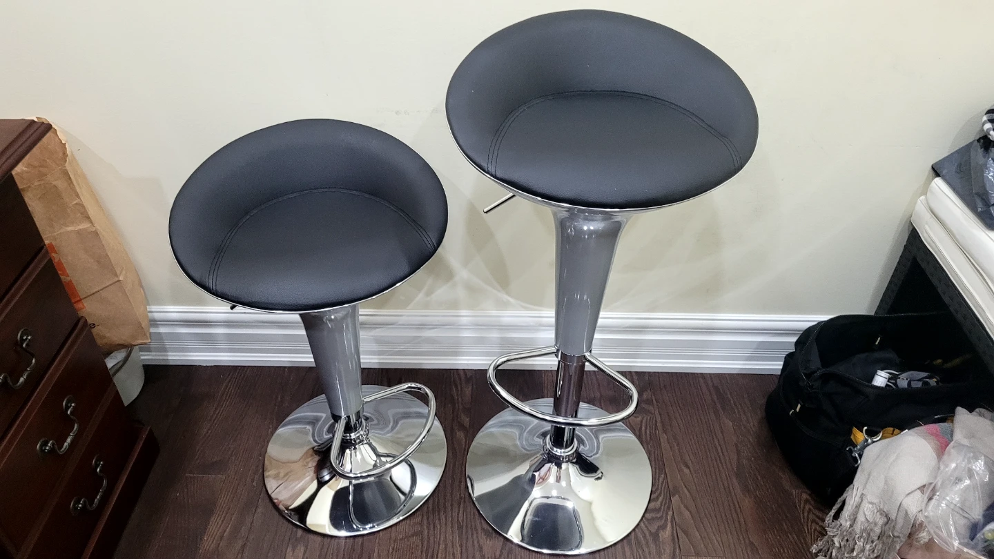 Bar stool, Blue and White Maple Leaf Storage Ottoman