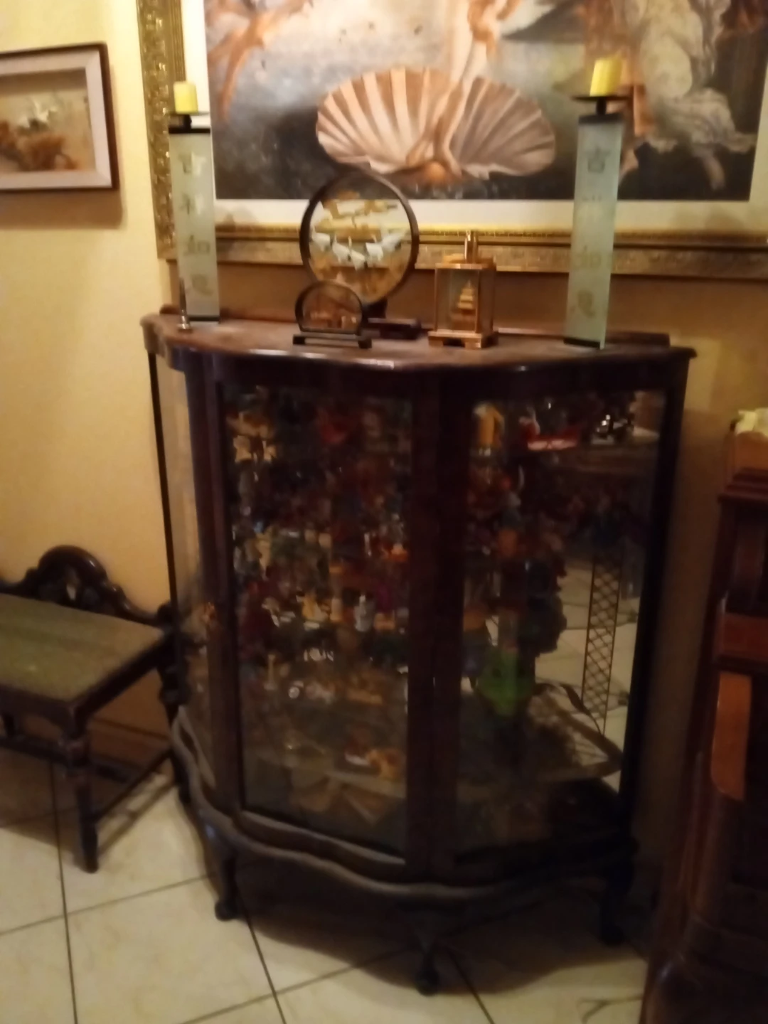 Vintage toys and curio cabinets - photo 3