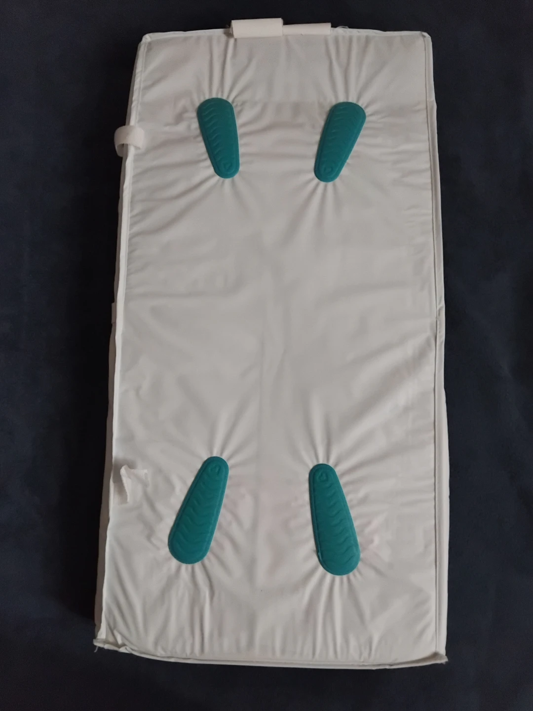 Waterproof baby changing pad - photo 2