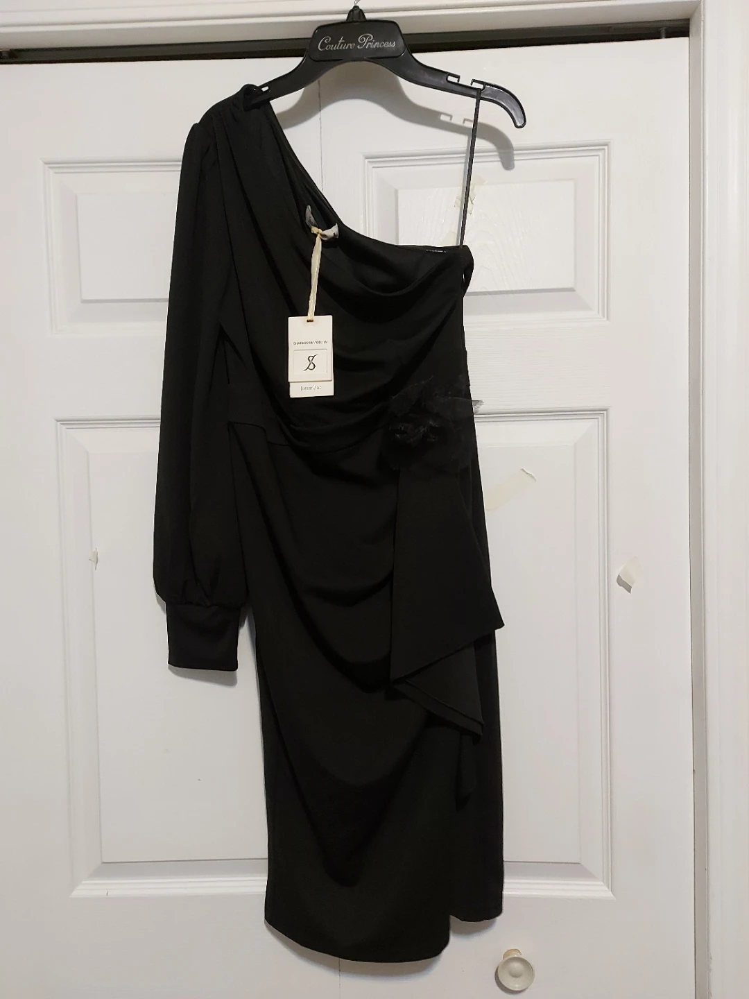 Black One-Shoulder Ruched Dress velvet