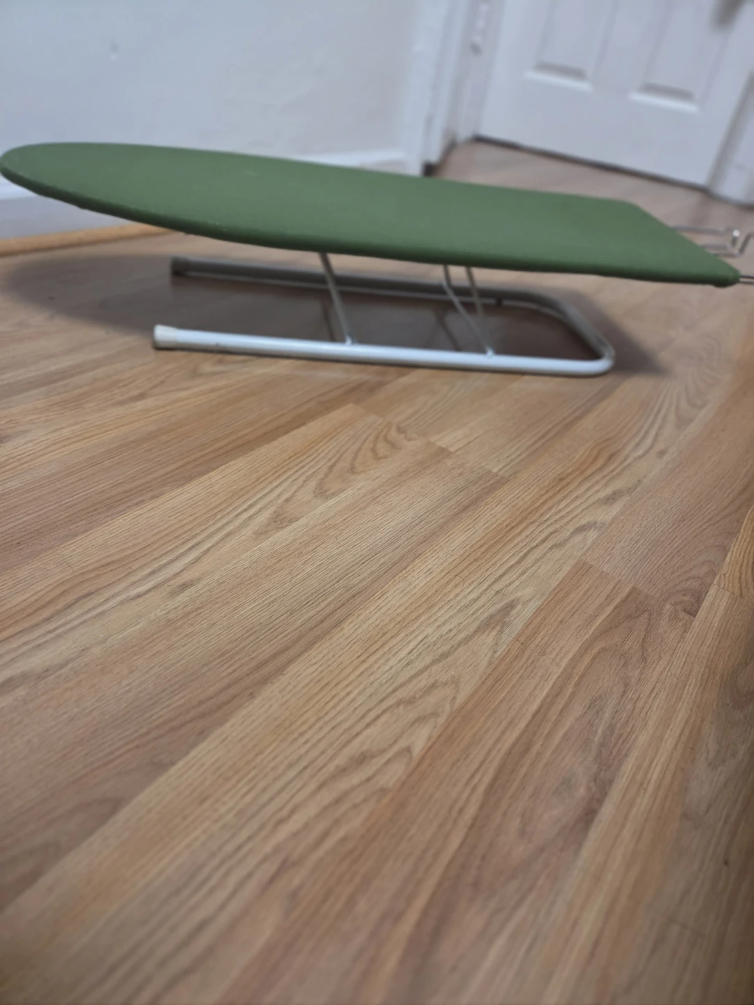 Green Tabletop Ironing Board - photo 3