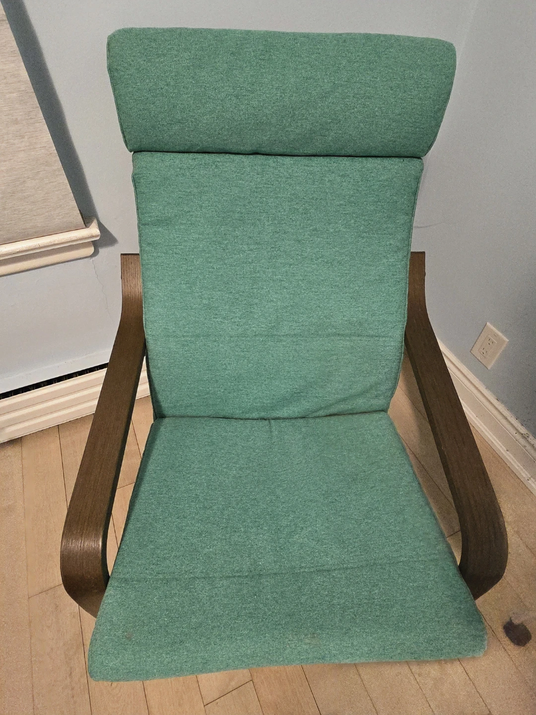 IKEA POÄNG Armchair (+ FREE Folding Side Table!) - photo 4