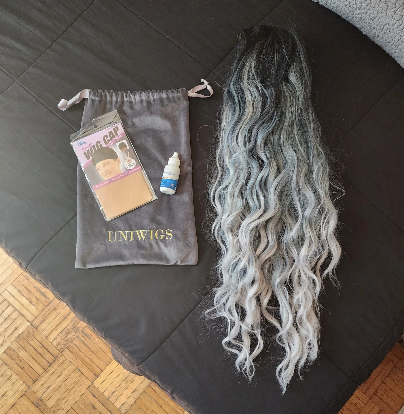 UNIWIGS Long Wavy Black to Grey Ombre Wig with Accessories - photo 3