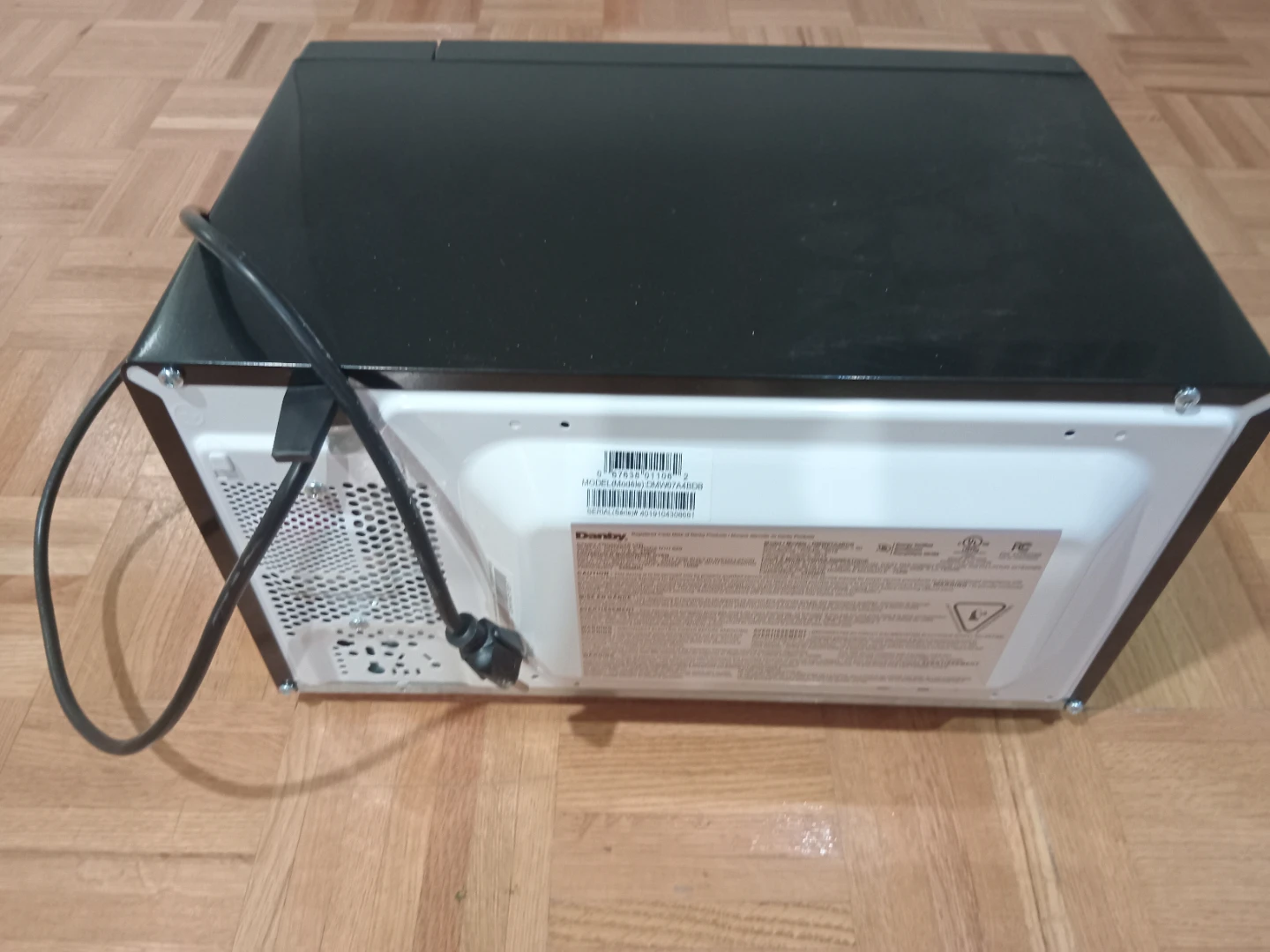 Danby 0.7 cu. ft. Microwave - Black - photo 2