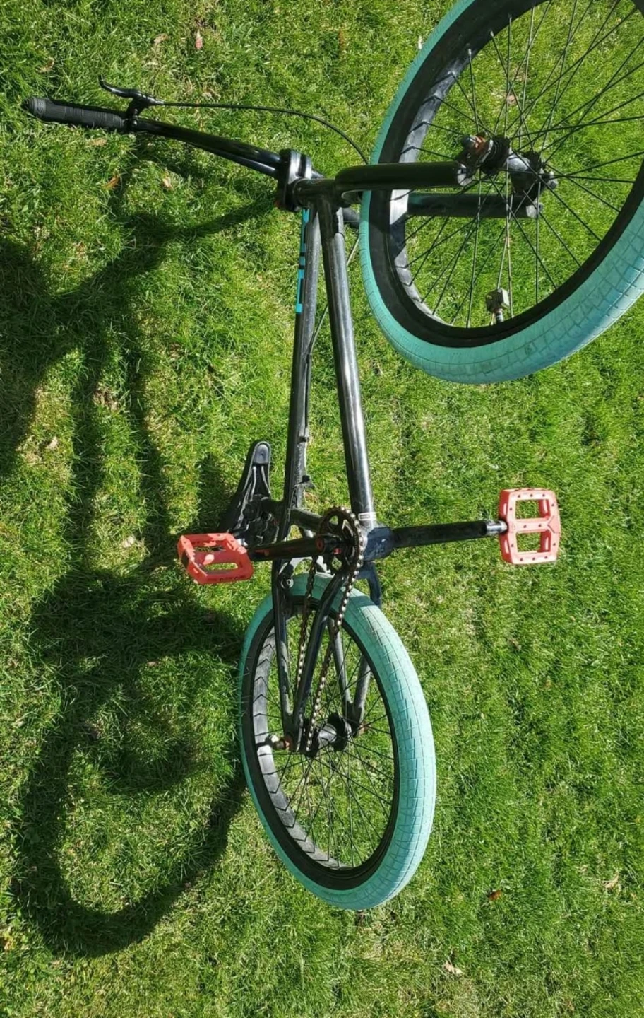 2022 GT Air BMX Bike