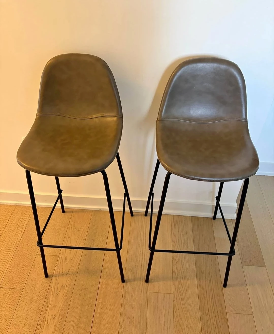 Set of 2 Faux Leather Bar Stools