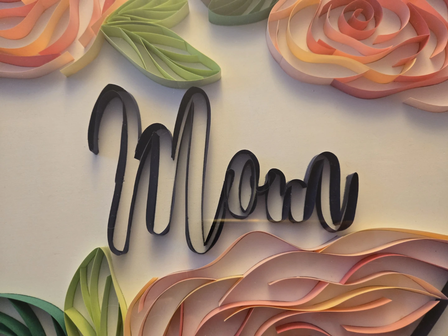 Handmads 16×20 Framed "Mom" Quilled Rose Heart Art - photo 2