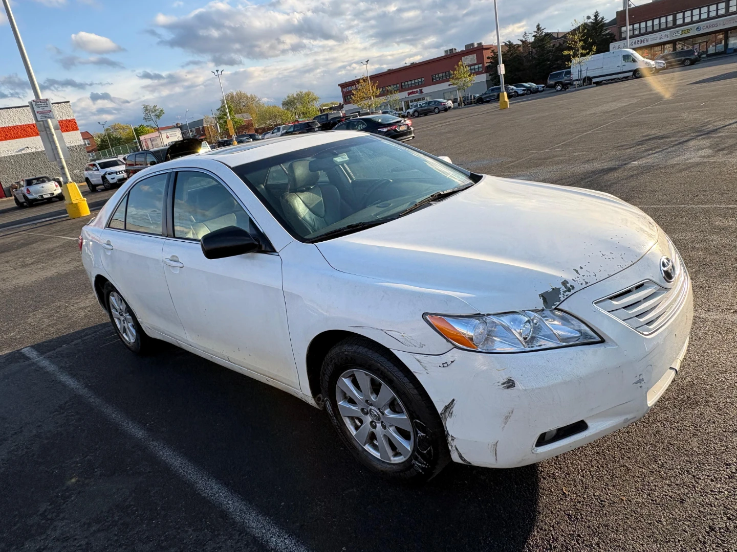 White Toyota Camry 2007  LE Sedan - photo 4