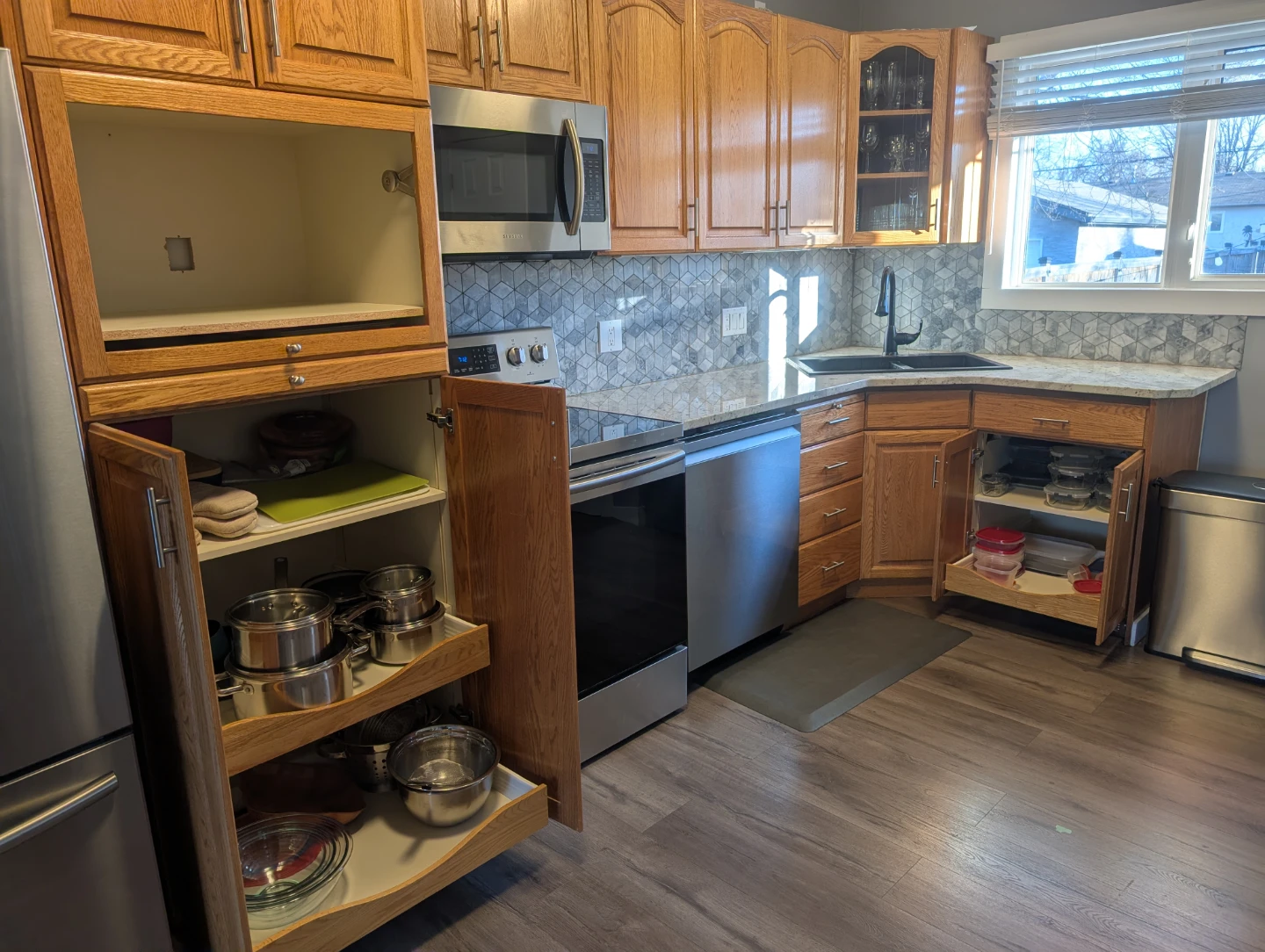 Oak Kitchen Cabinets - photo 5