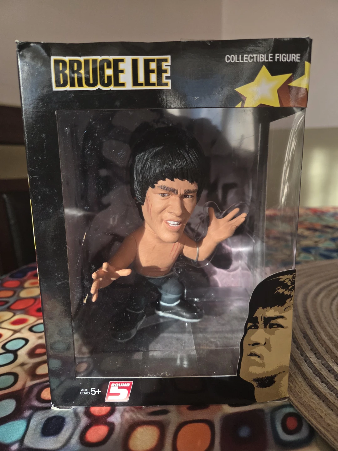 Bruce Lee Collectible Figure - photo 3