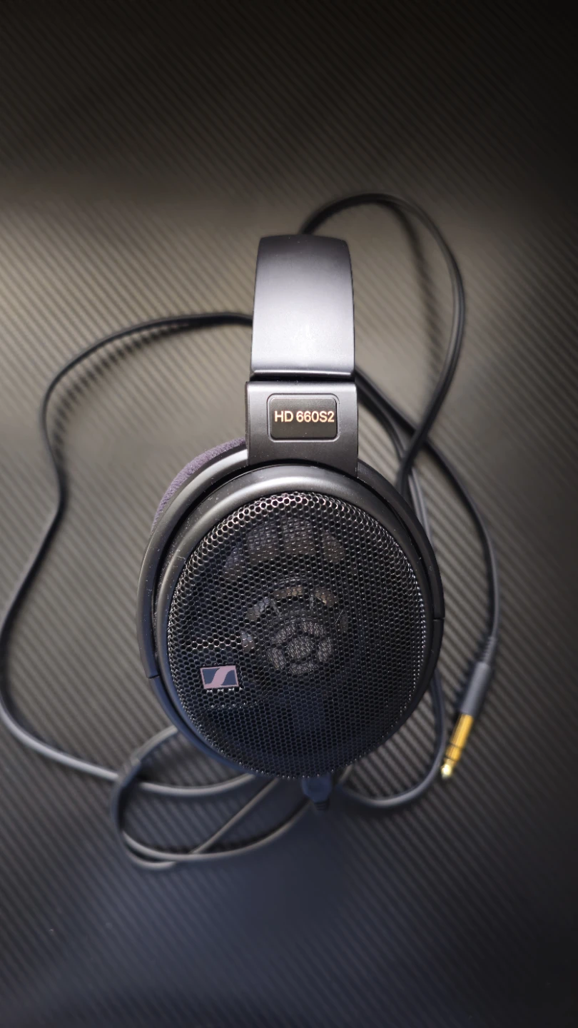 Sennheiser HD 660 S2 Headphones with Cable and Pouch