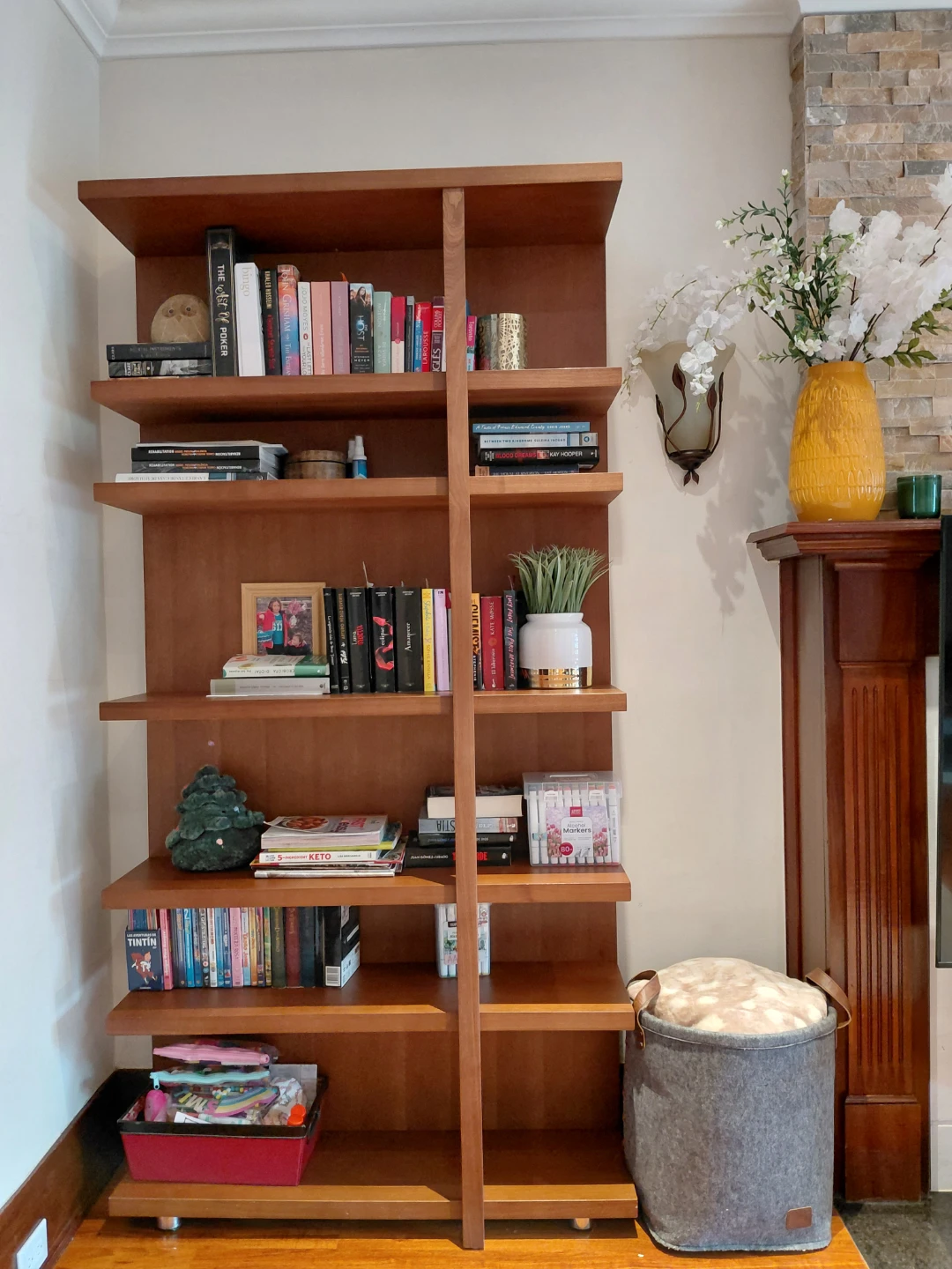 Wooden Bookshelf