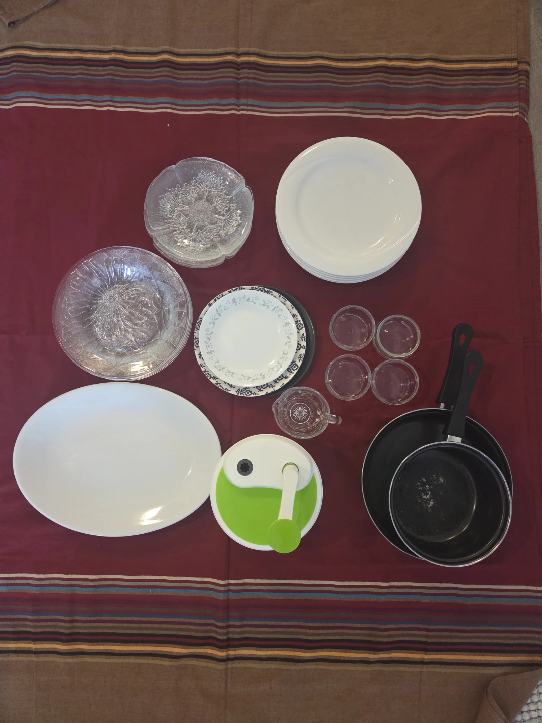Serving dishes