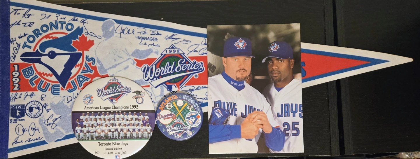 Blue Jays Memorabilia 92 World Series, 97 Roger Clemens Promo. - photo 2