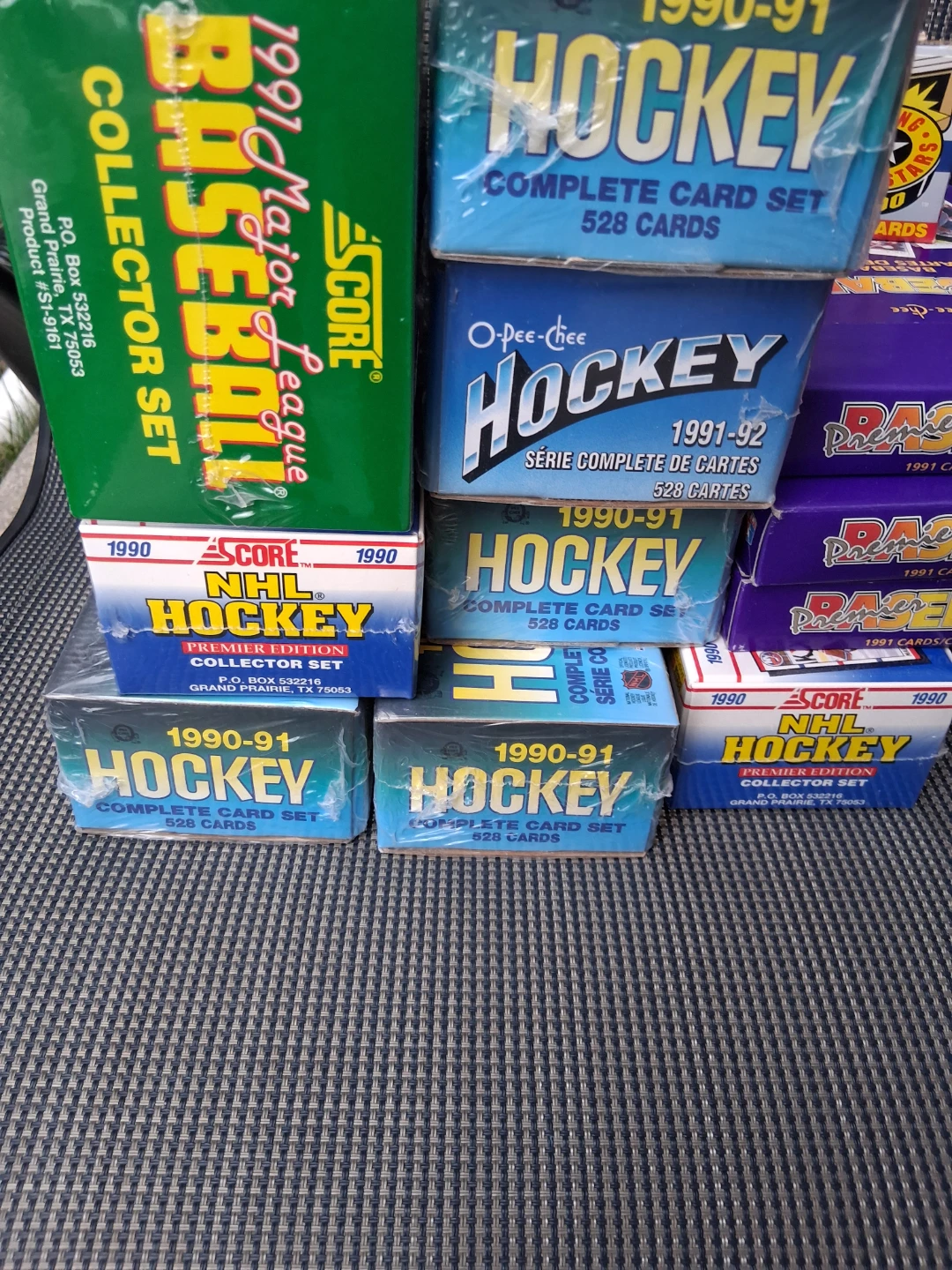 Cleaning out garage hockey cards - photo 2