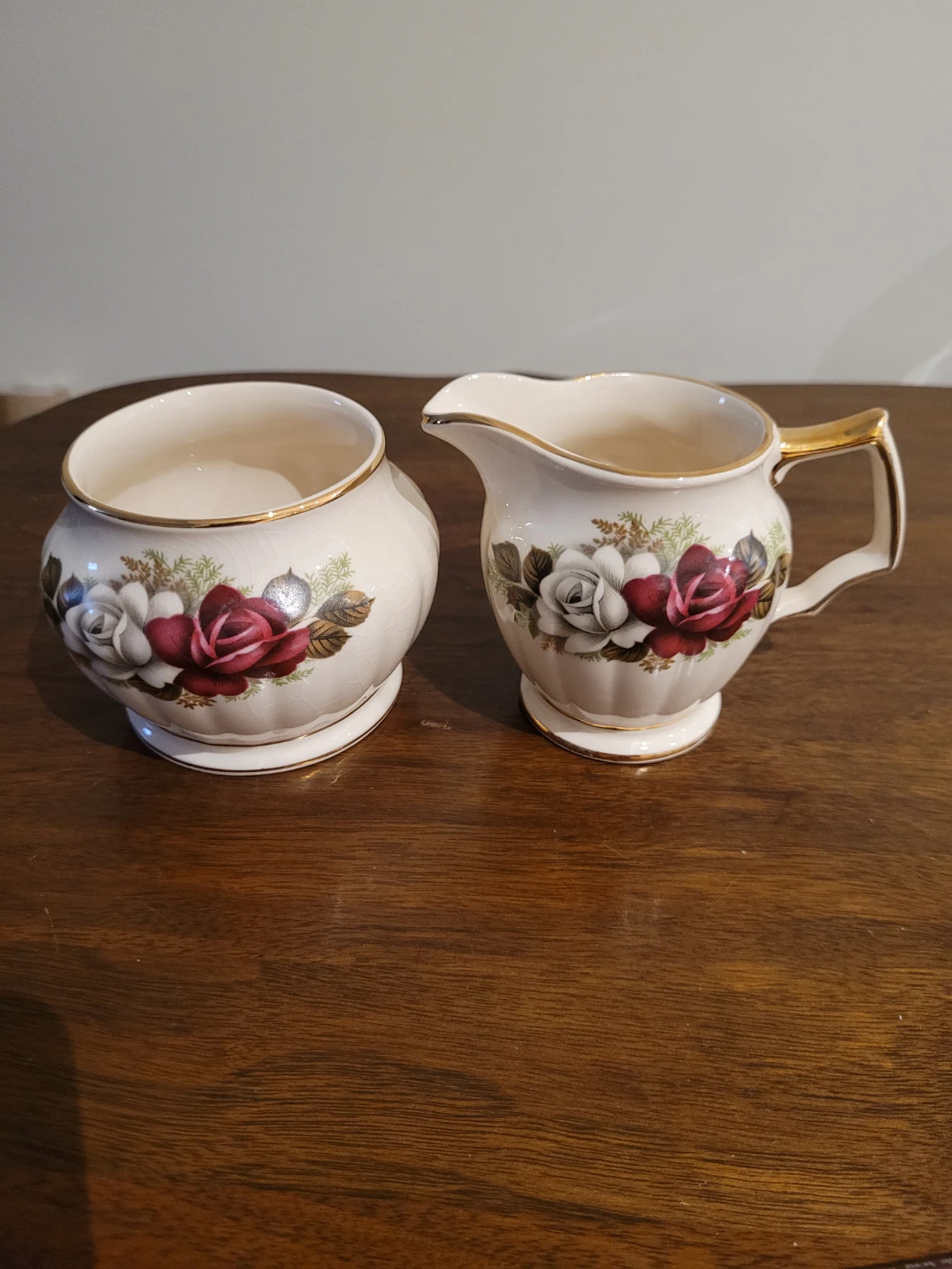 Sadler Vintage Creamer and Sugar Bowl Set