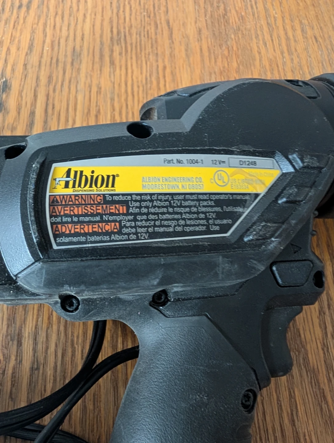 Albion 12V Cordless Caulk Gun Kit - photo 4