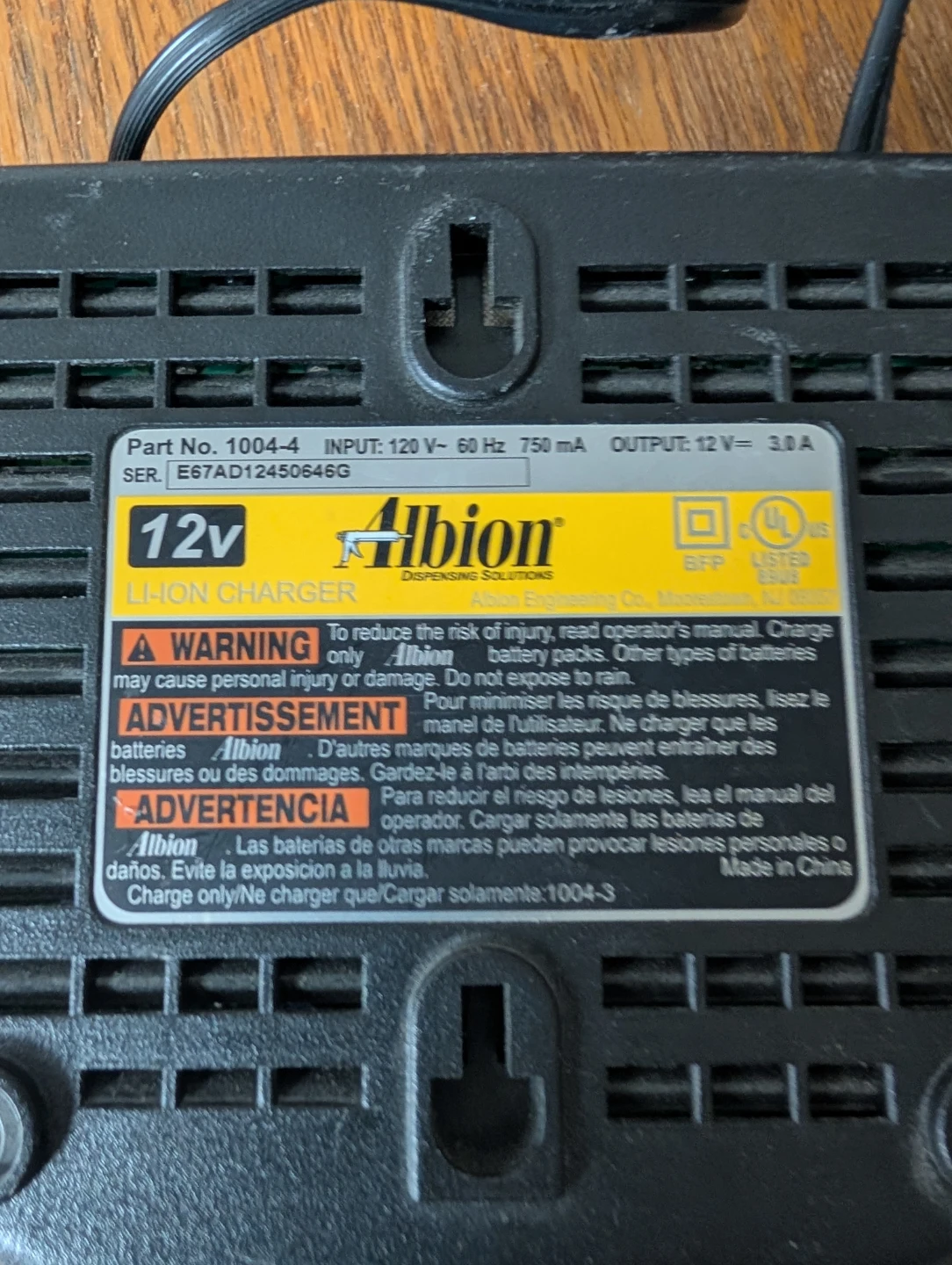 Albion 12V Cordless Caulk Gun Kit - photo 5