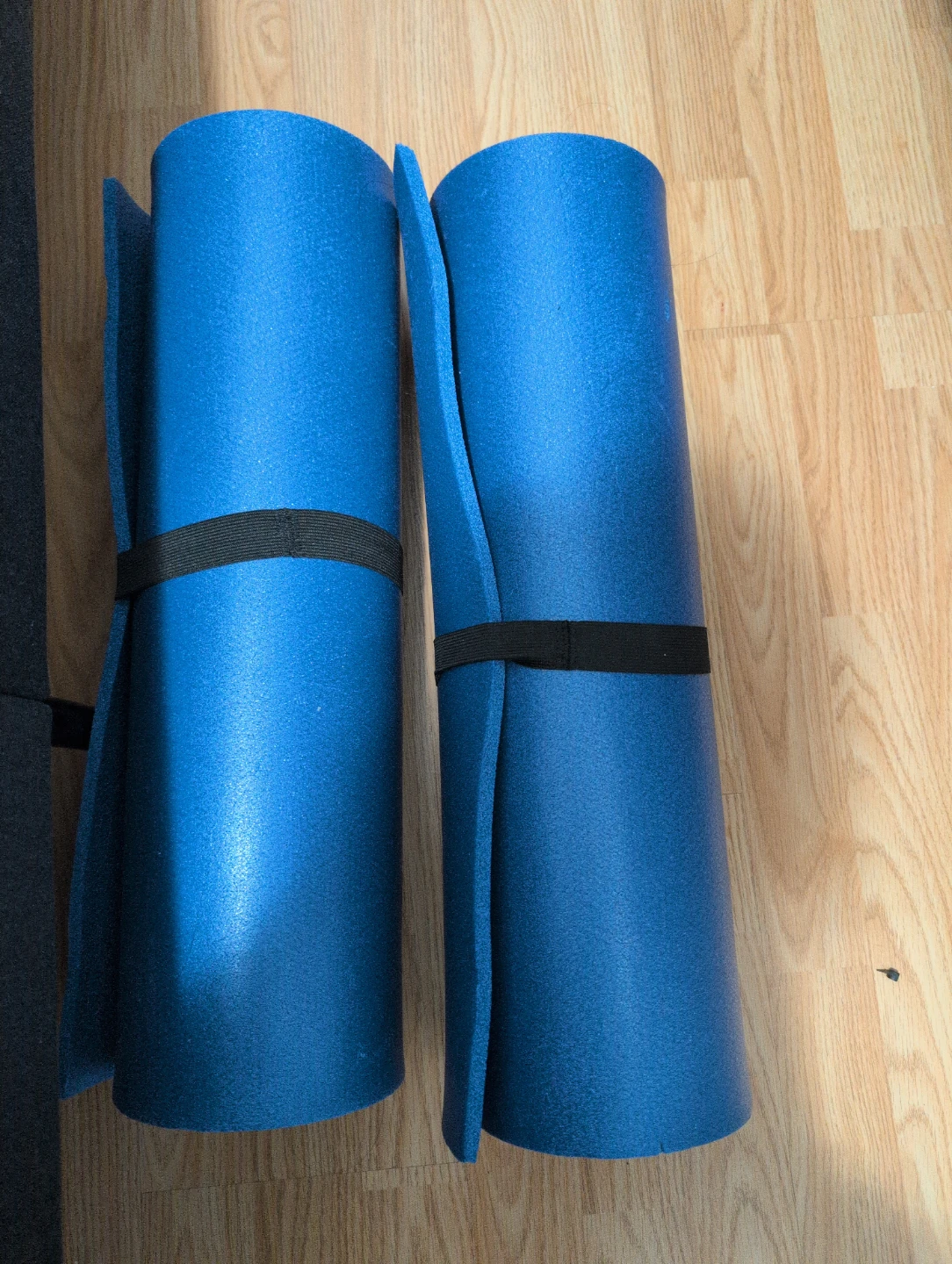 2 Blue Yoga/Exercise Mats with Straps - photo 2