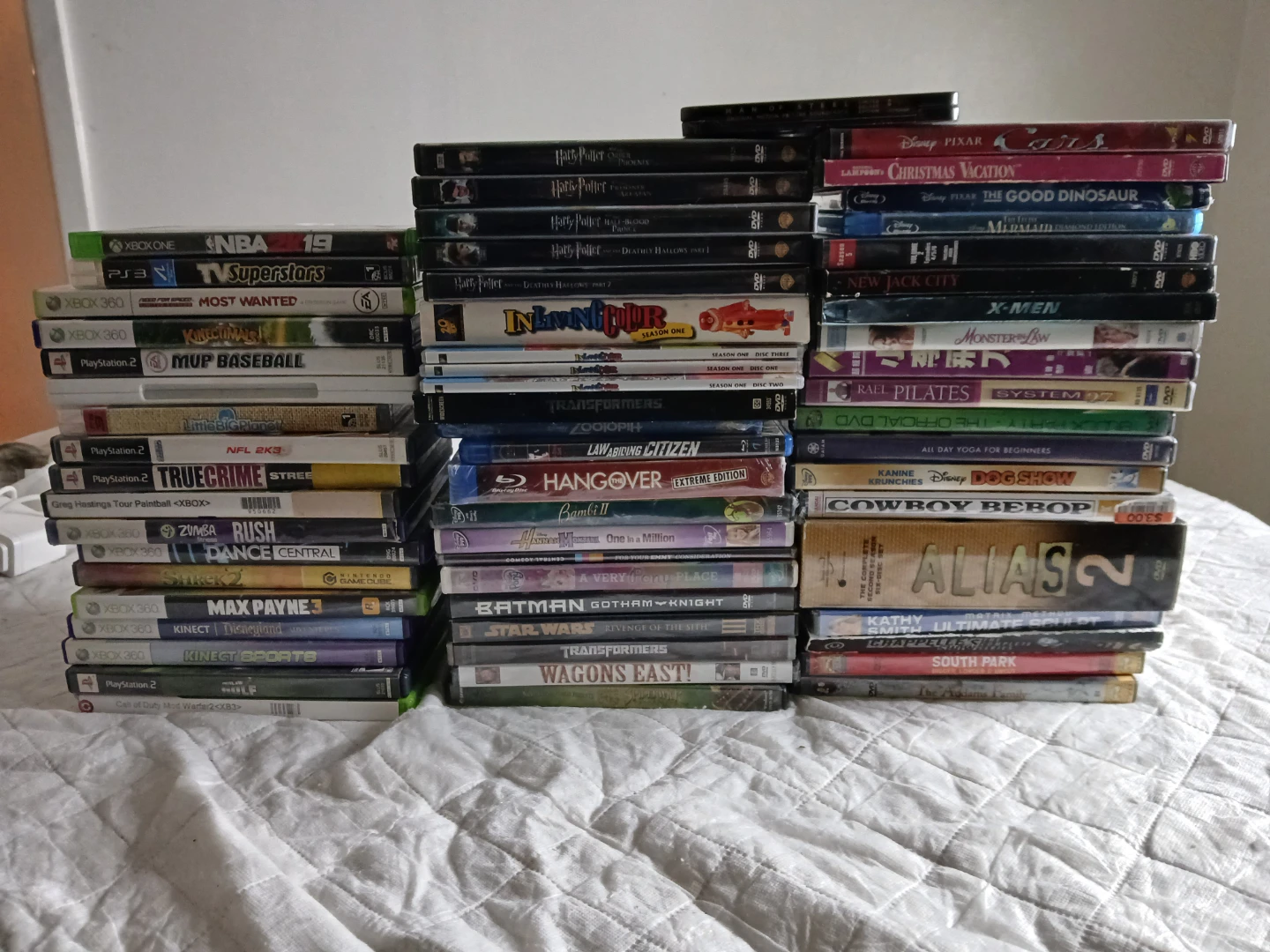 Assorted DVD and Video Game Lot - photo 2