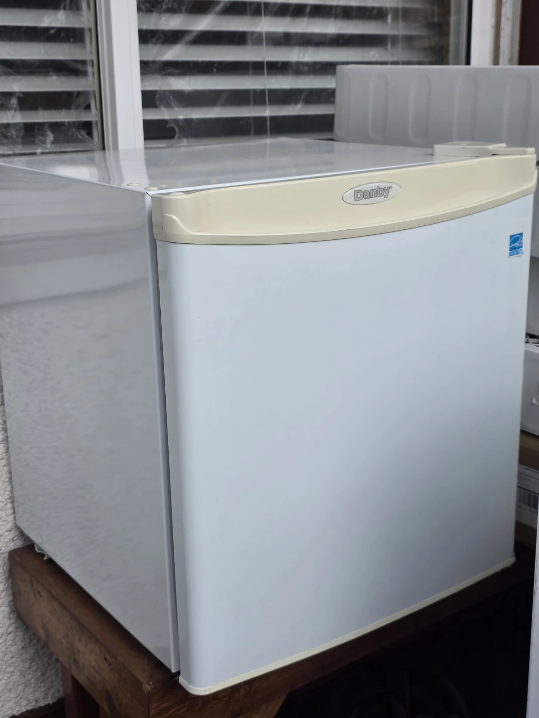 Danby White Mini Fridge - photo 2
