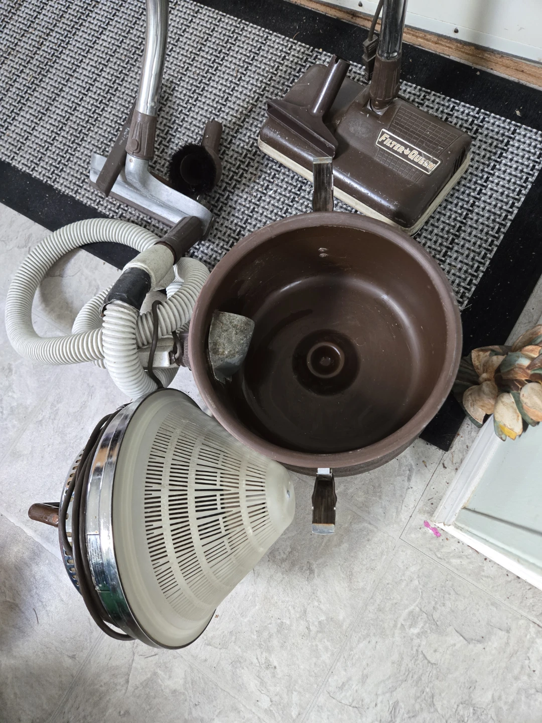 Filter Queen Vacuum Cleaner - photo 4